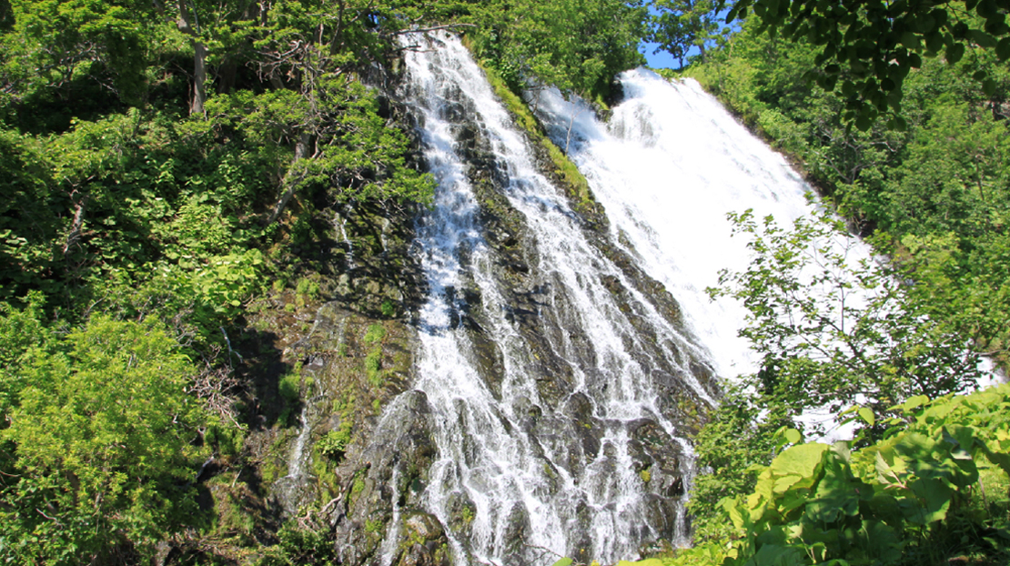 Oshinkoshin waterfall
