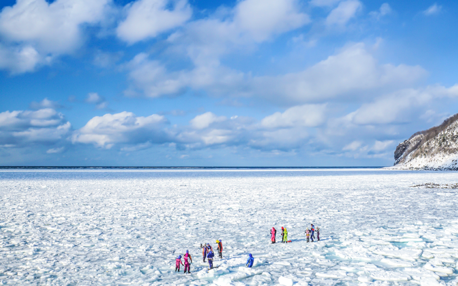 Shiretoko Drift Ice Walk